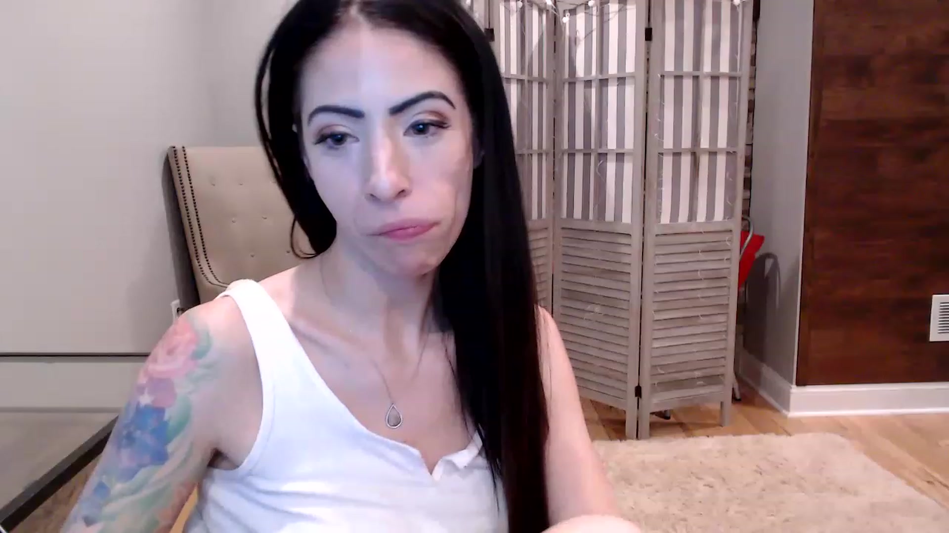 Gallery image thumbnail from AmyDay's myfreecams stream on, 05/12/2023, 06:40 image 15 of 20