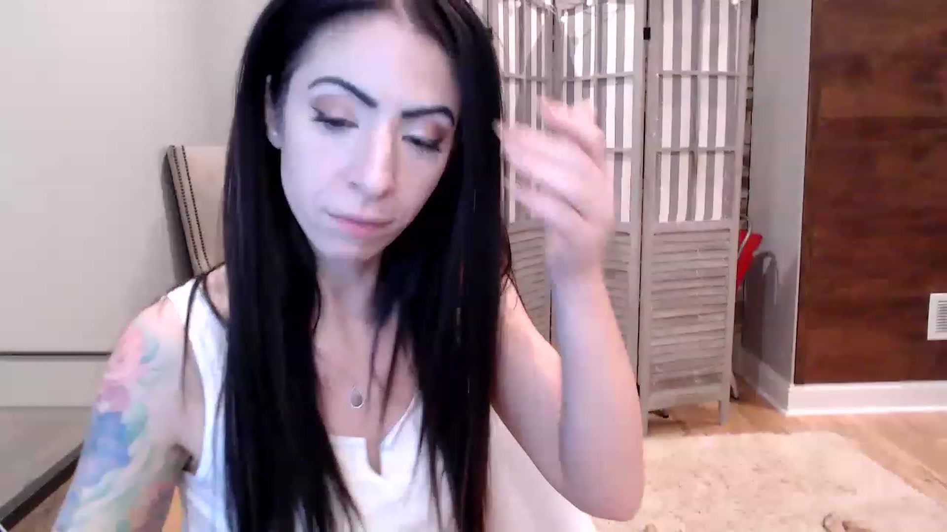 Gallery image thumbnail from AmyDay's myfreecams stream on, 05/12/2023, 06:40 image 3 of 20