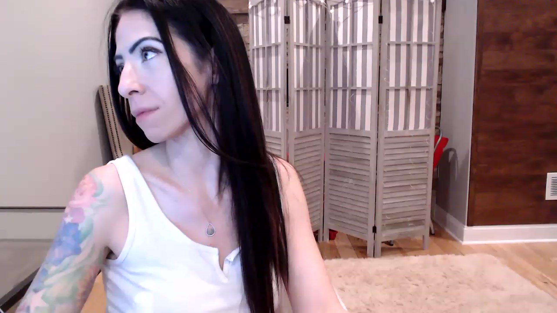 Gallery image thumbnail from AmyDay's myfreecams stream on, 05/12/2023, 06:40 image 6 of 20