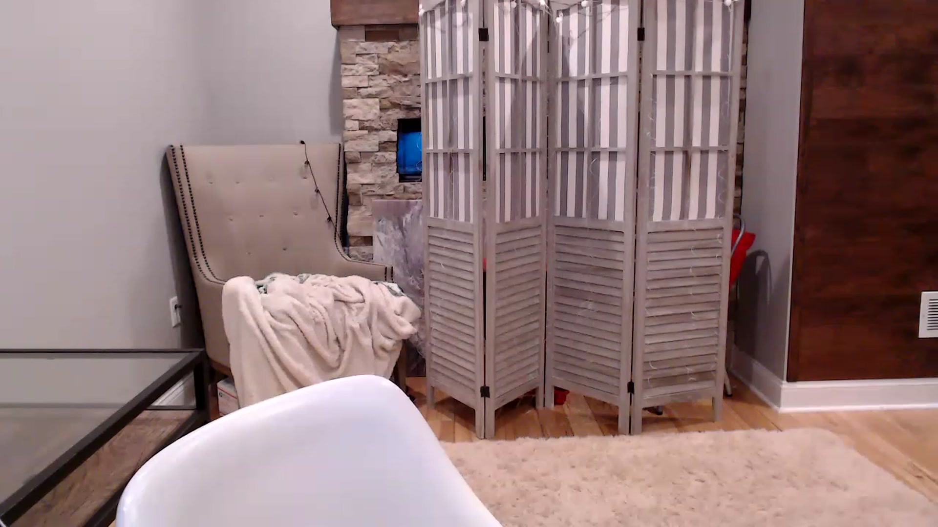 Gallery image thumbnail from AmyDay's myfreecams stream on, 05/12/2023, 06:40 image 13 of 20