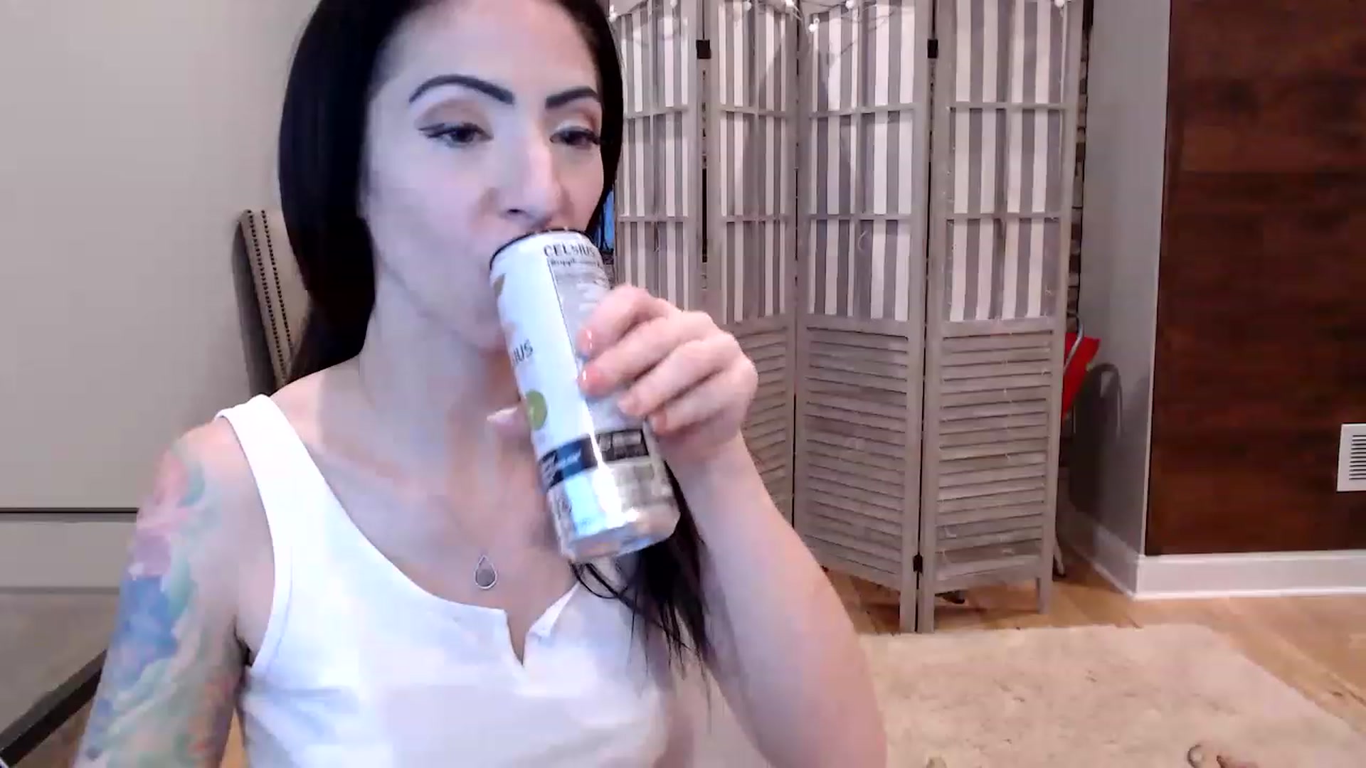 Gallery image thumbnail from AmyDay's myfreecams stream on, 05/12/2023, 06:40 image 5 of 20