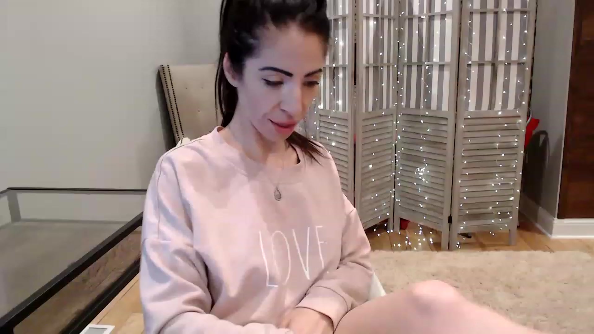 Gallery image thumbnail from AmyDay's myfreecams stream on, 05/15/2023, 06:10 image 10 of 20