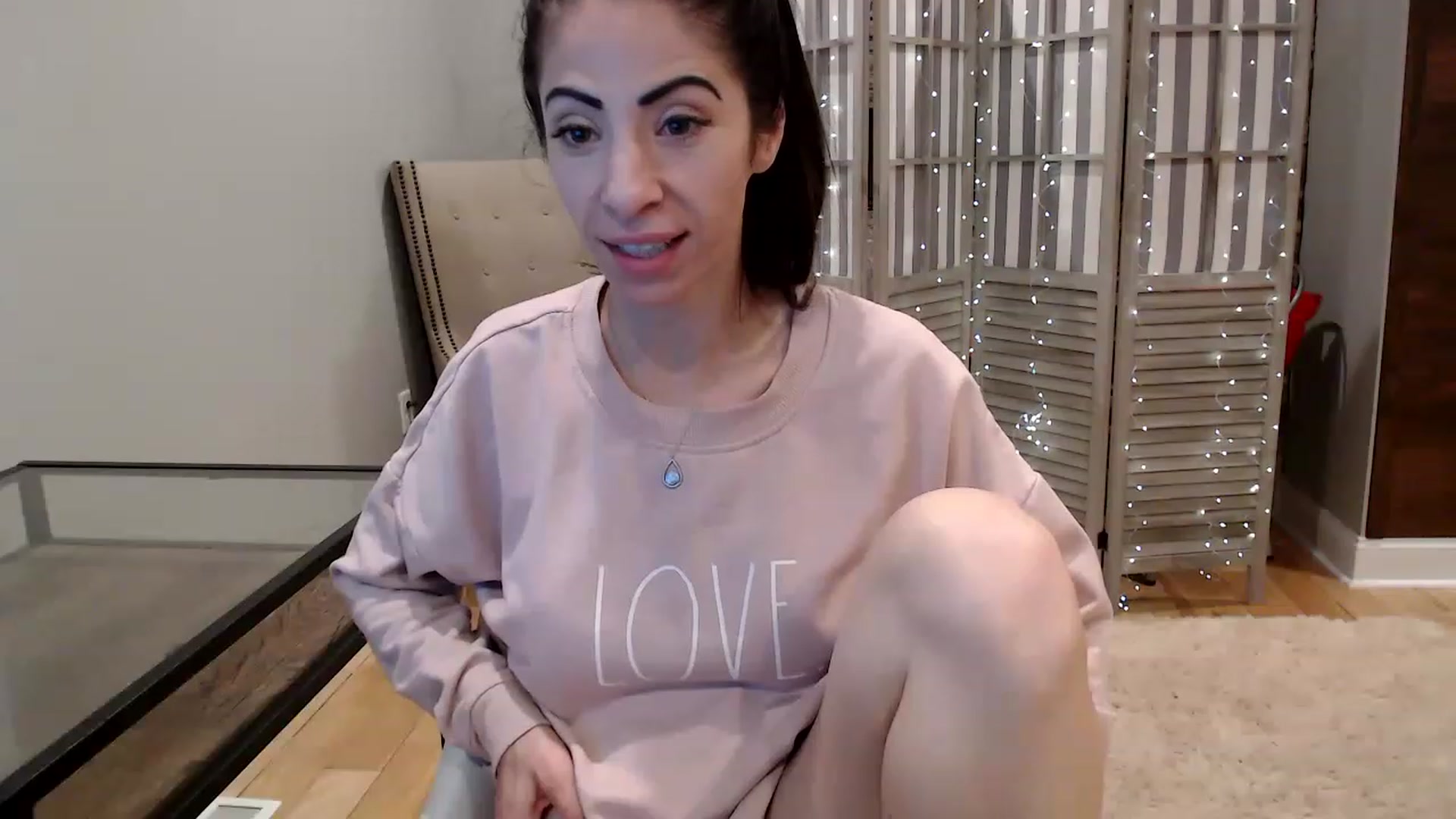 Gallery image thumbnail from AmyDay's myfreecams stream on, 05/15/2023, 06:10 image 18 of 20