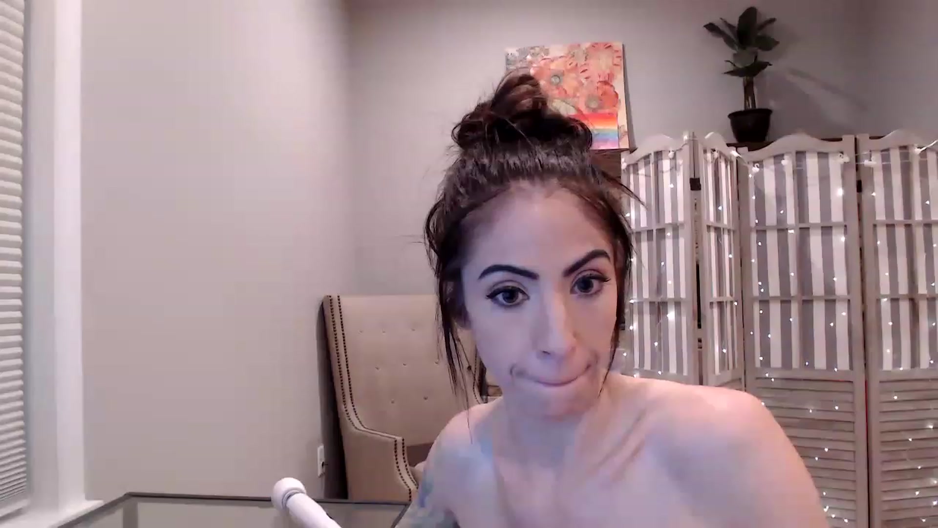 Gallery image thumbnail from AmyDay's myfreecams stream on, 05/26/2023, 06:44 image 19 of 20
