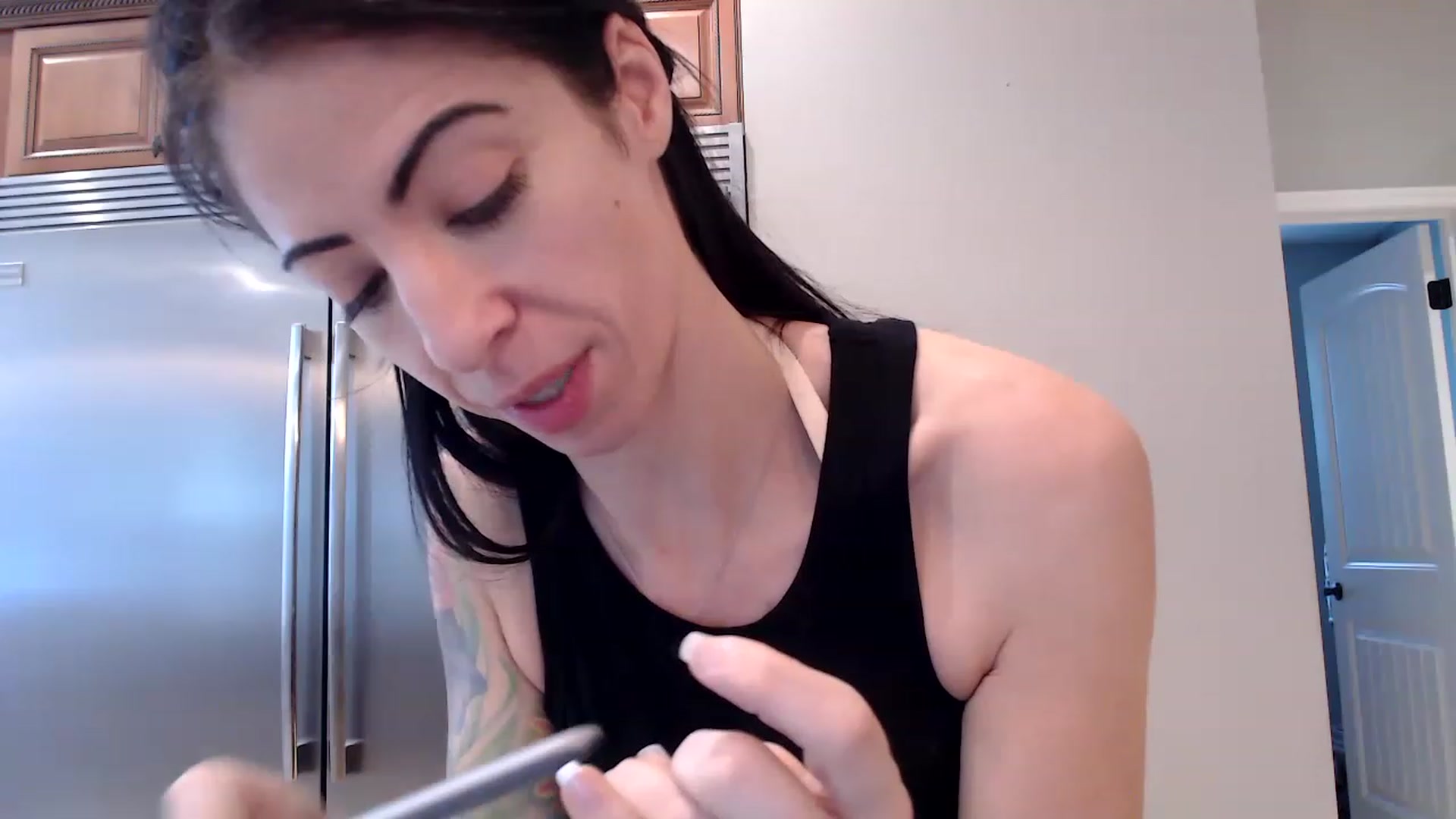 Gallery image thumbnail from AmyDay's myfreecams stream on, 06/01/2023, 16:33 image 16 of 20