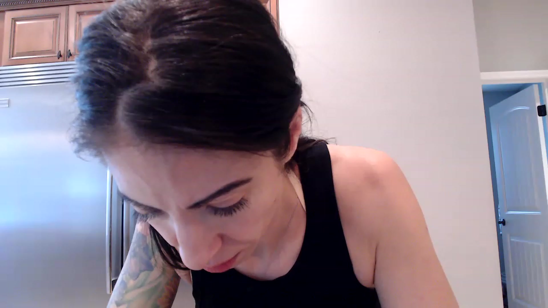 Gallery image thumbnail from AmyDay's myfreecams stream on, 06/01/2023, 16:33 image 17 of 20