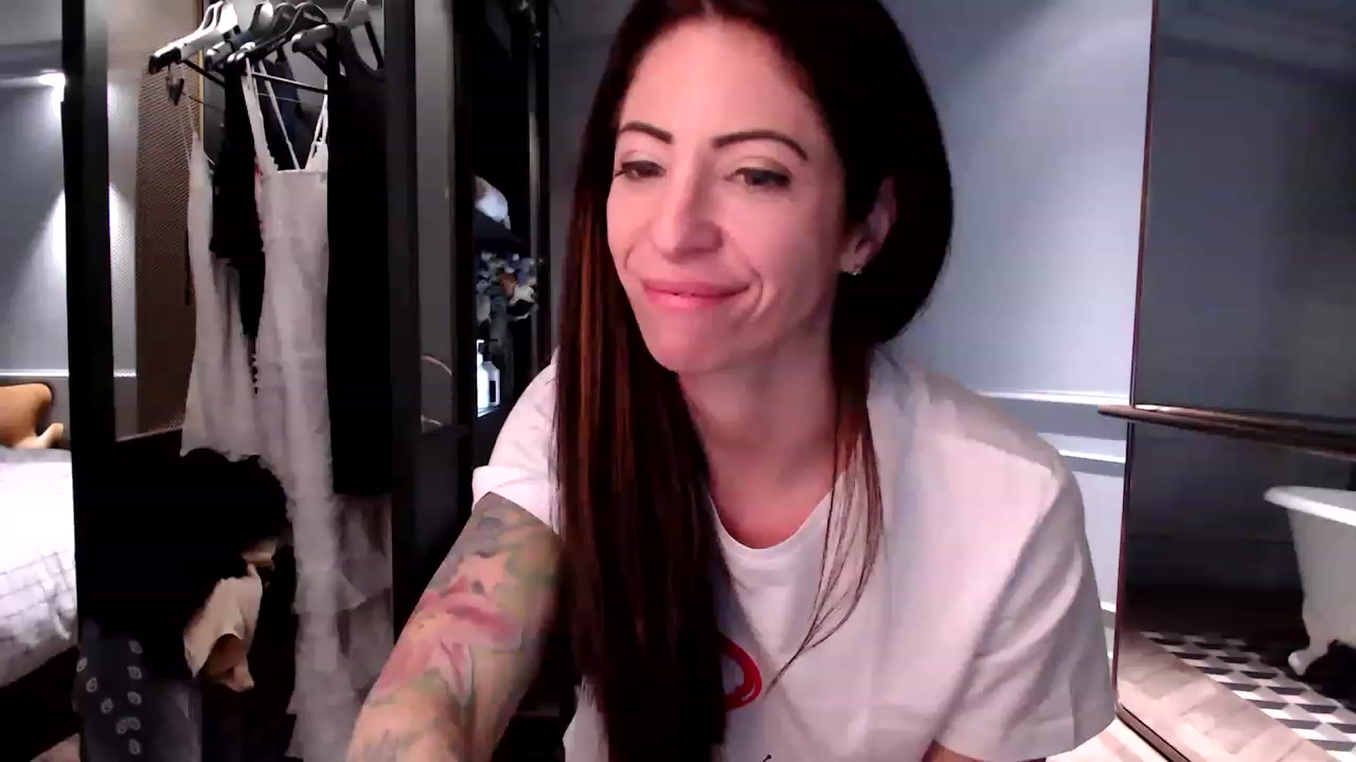 Gallery image thumbnail from AmyDay's myfreecams stream on, 06/14/2023, 23:52 image 20 of 20