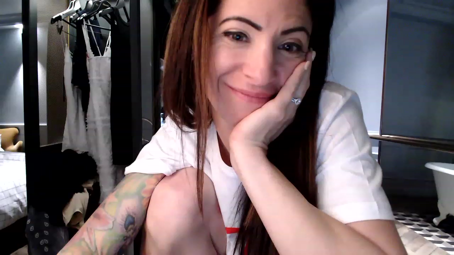 Gallery image thumbnail from AmyDay's myfreecams stream on, 06/14/2023, 23:52 image 9 of 20