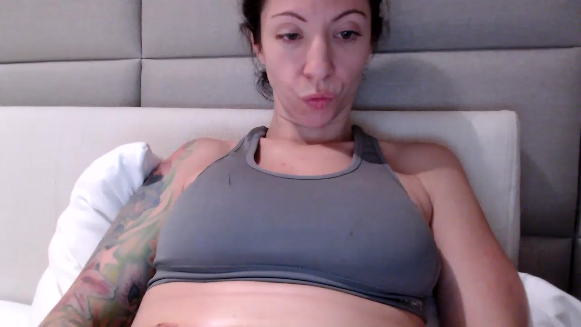 Gallery image thumbnail from AmyDay's myfreecams stream on, 06/24/2023, 04:52 image 1 of 20