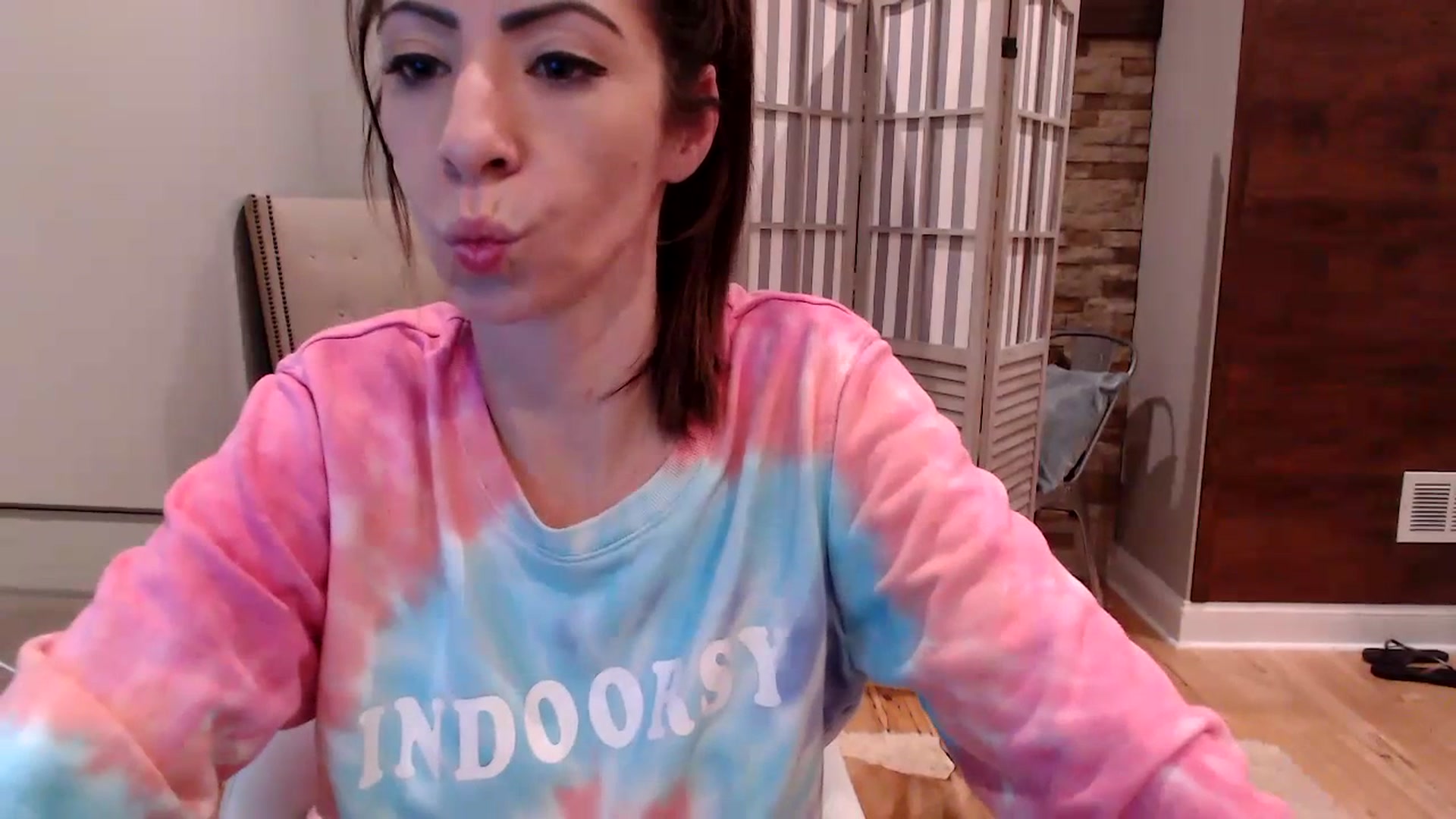 Gallery image thumbnail from AmyDay's myfreecams stream on, 07/19/2023, 07:20 image 10 of 20