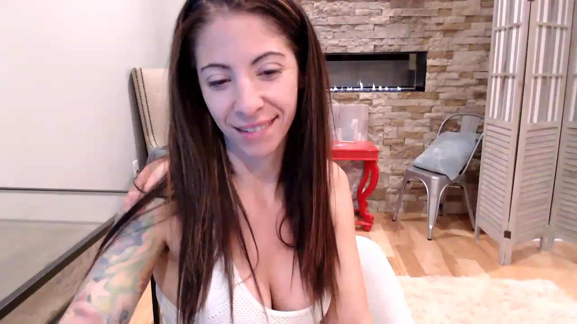 Gallery image thumbnail from AmyDay's myfreecams stream on, 08/03/2023, 06:36 image 2 of 20