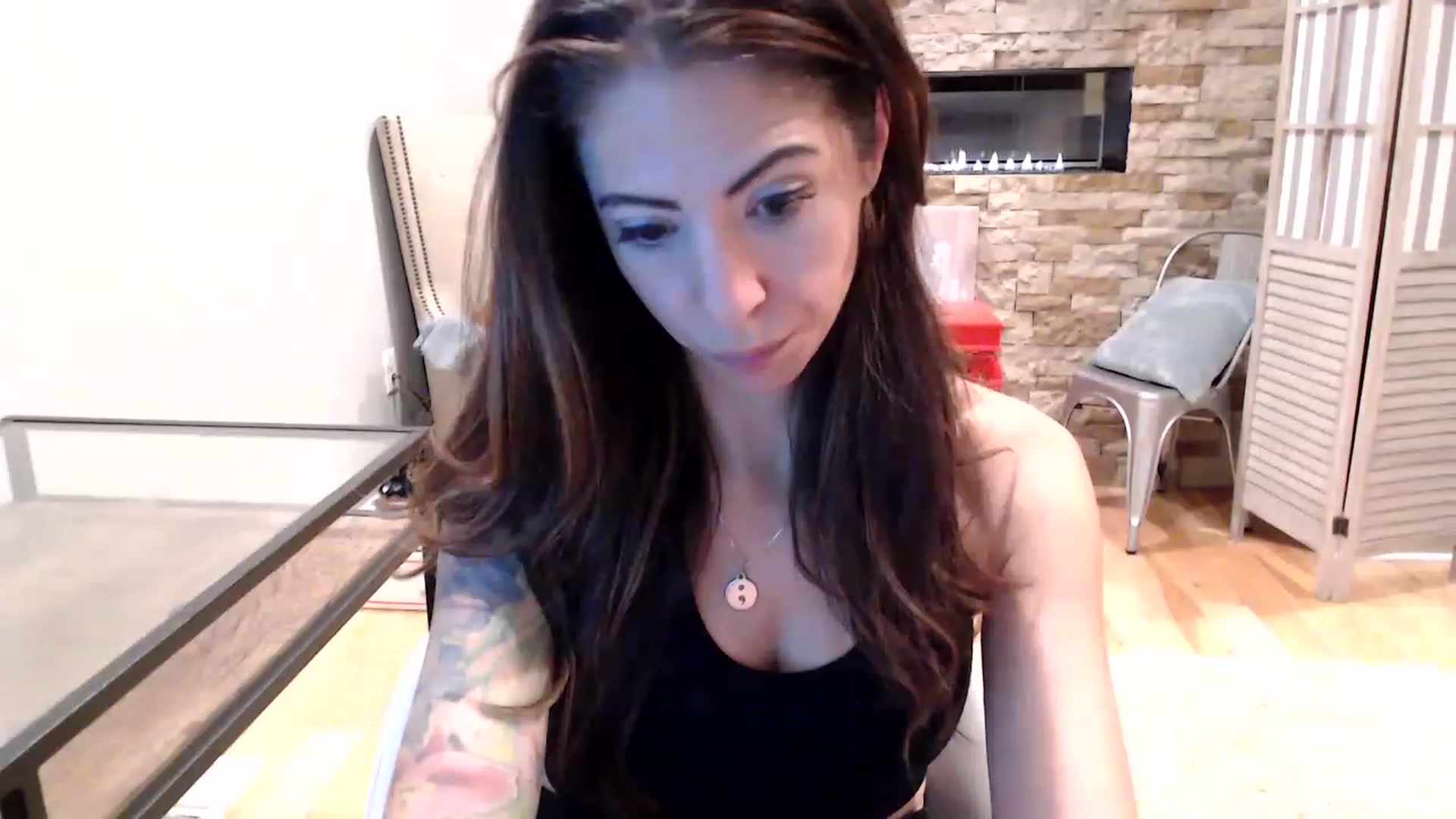 Gallery image thumbnail from AmyDay's myfreecams stream on, 08/07/2023, 07:20 image 4 of 20