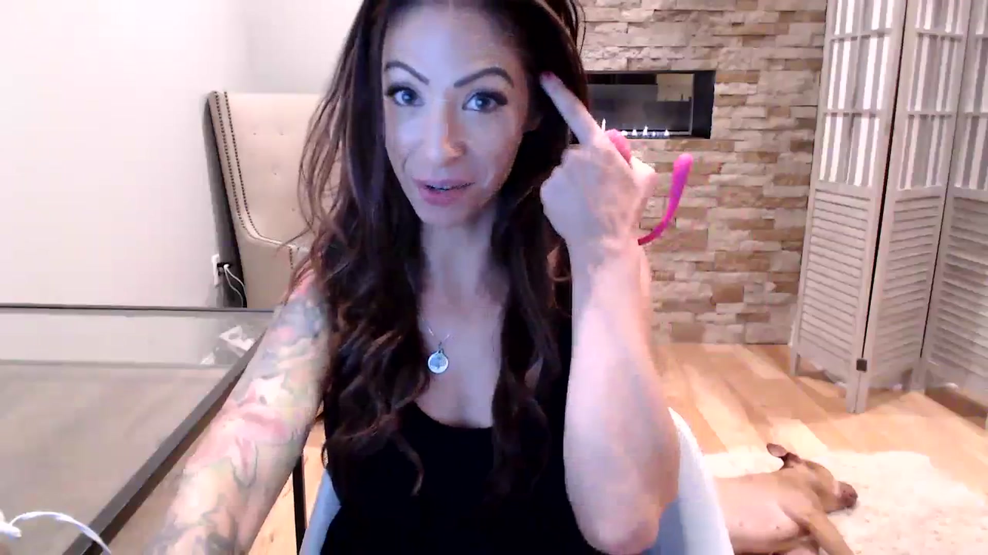 Gallery image thumbnail from AmyDay's myfreecams stream on, 08/23/2023, 04:18 image 2 of 20