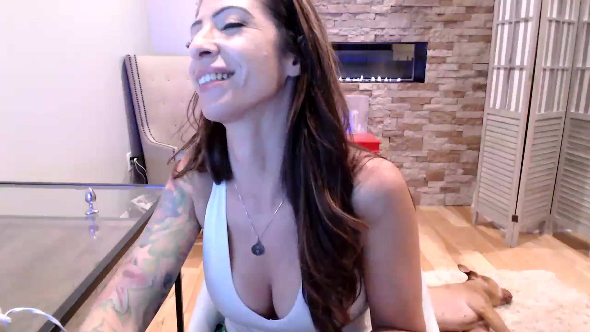 Gallery image thumbnail from AmyDay's myfreecams stream on, 08/23/2023, 04:18 image 14 of 20