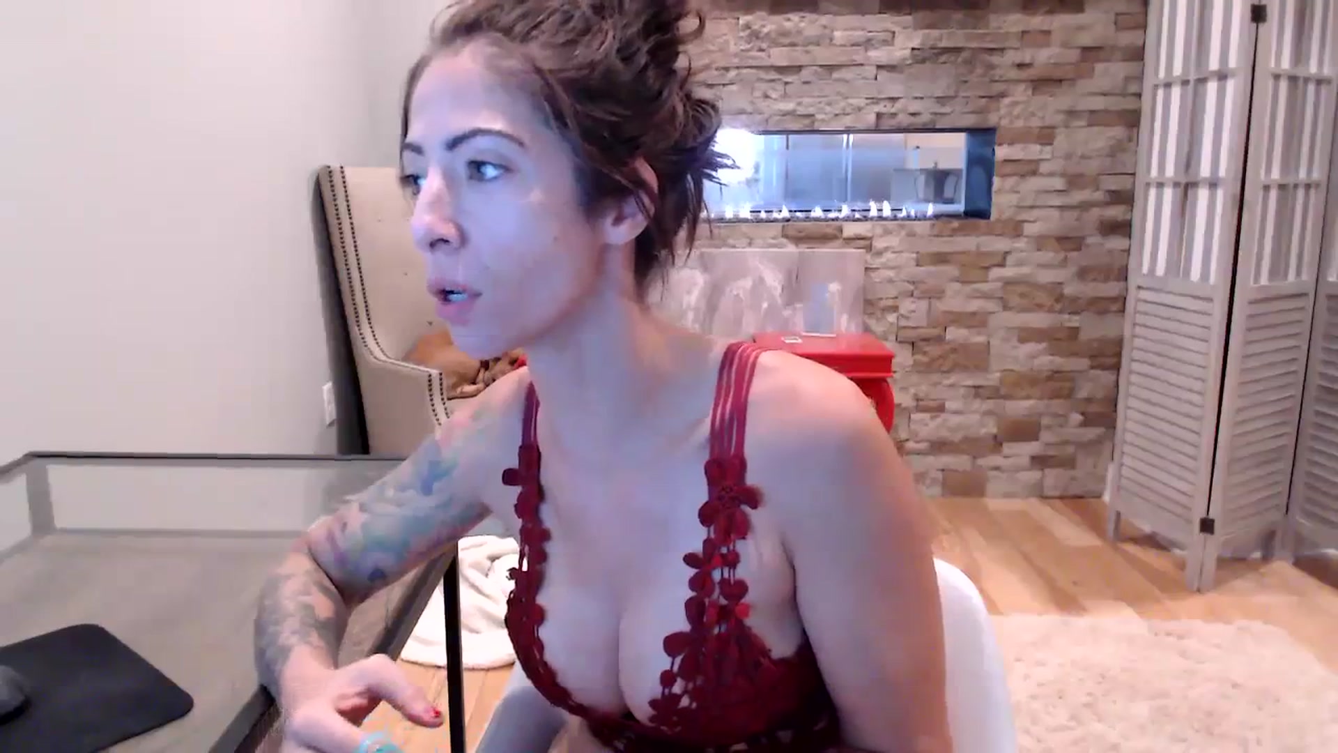 Gallery image thumbnail from AmyDay's myfreecams stream on, 08/29/2023, 17:28 image 11 of 20