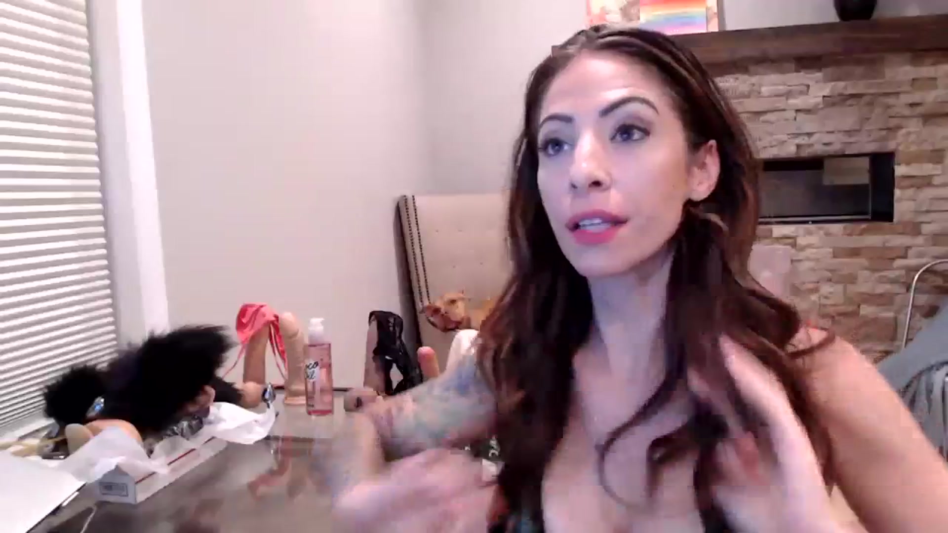 Gallery image thumbnail from AmyDay's myfreecams stream on, 09/07/2023, 06:43 image 6 of 20
