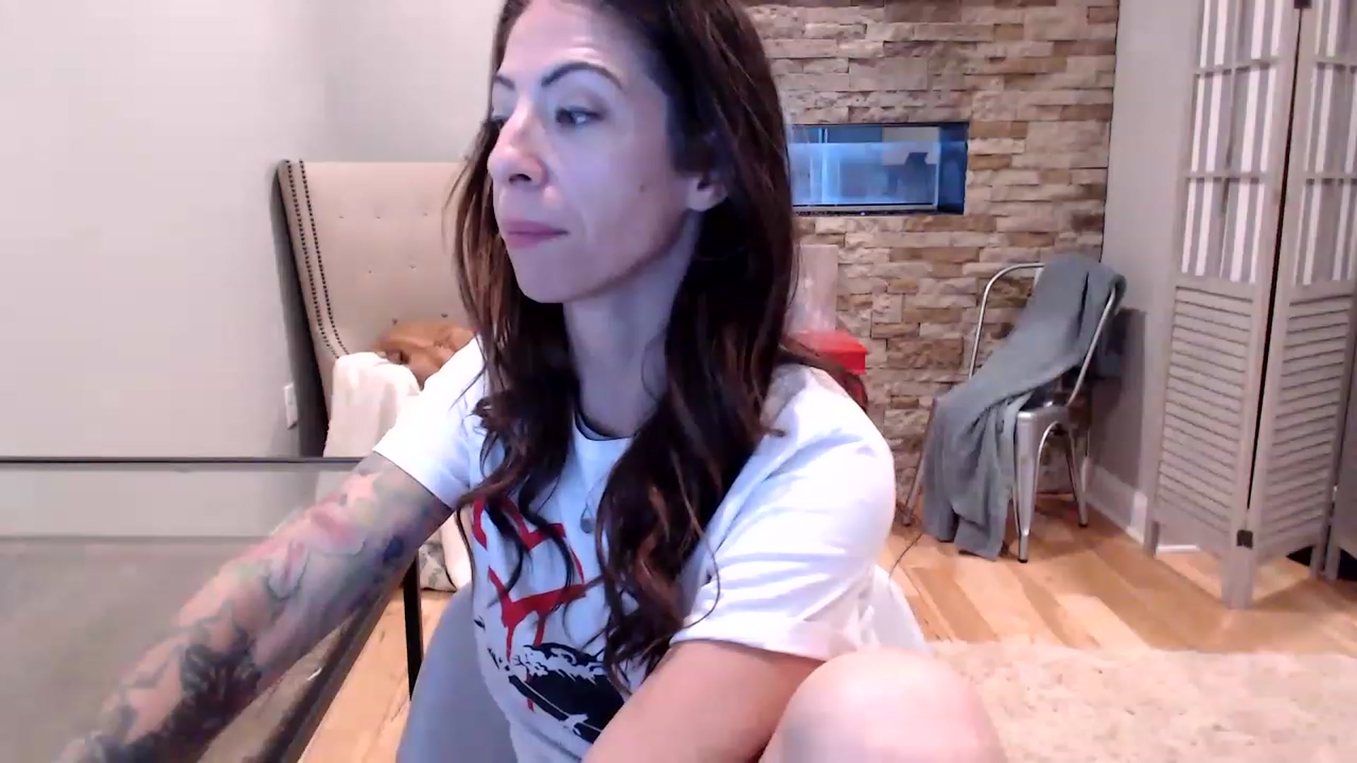 Gallery image thumbnail from AmyDay's myfreecams stream on, 09/07/2023, 15:16 image 9 of 20