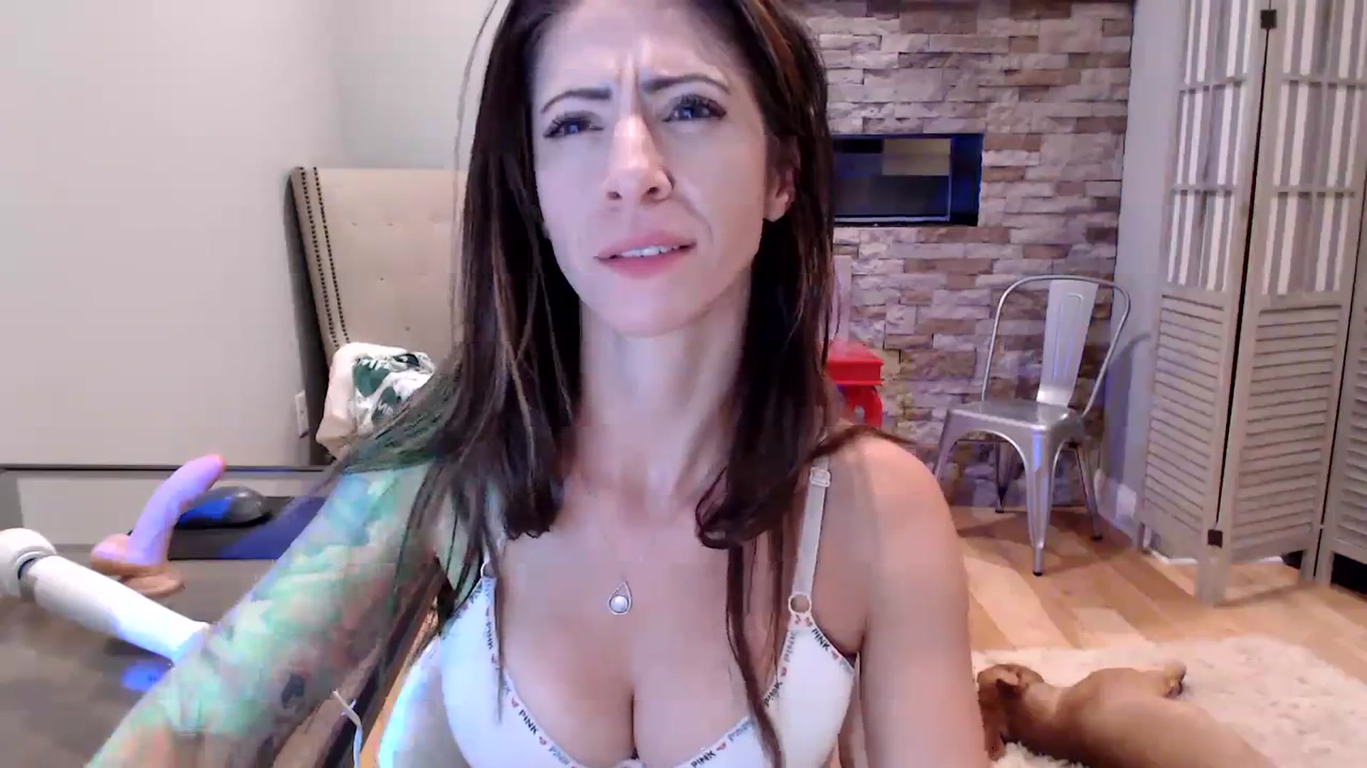 Gallery image thumbnail from AmyDay's myfreecams stream on, 09/13/2023, 06:57 image 12 of 20