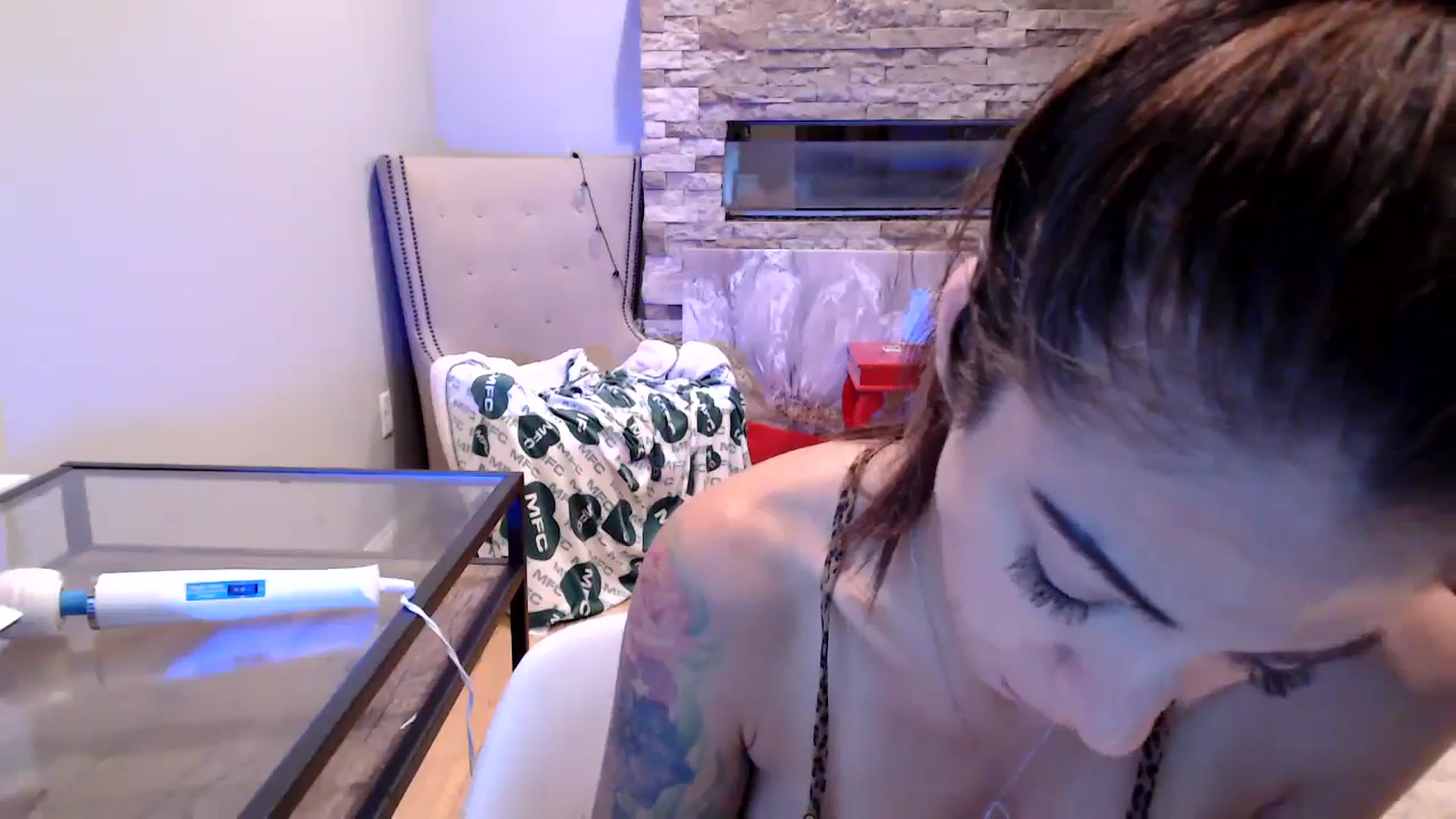 Gallery image thumbnail from AmyDay's myfreecams stream on, 09/15/2023, 07:09 image 12 of 20