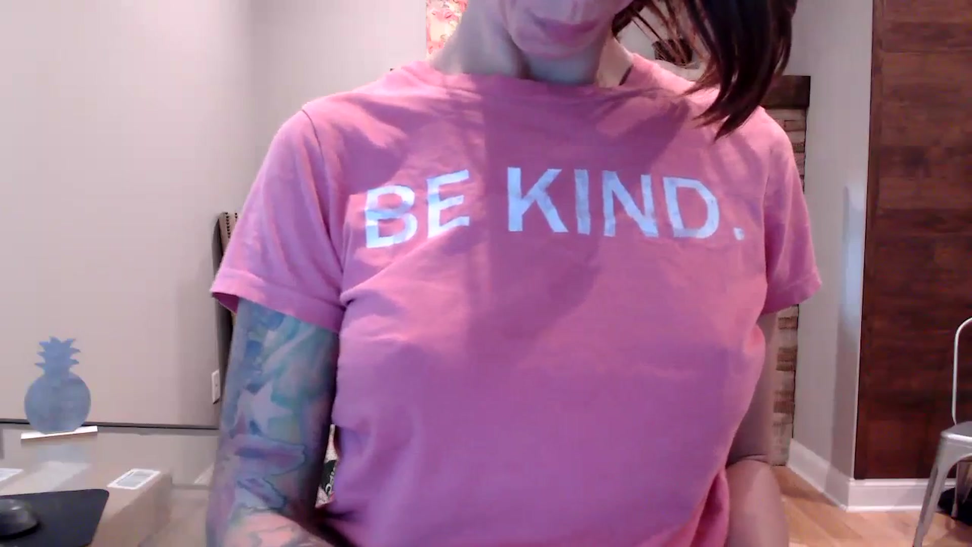 Gallery image thumbnail from AmyDay's myfreecams stream on, 09/20/2023, 18:49 image 18 of 20