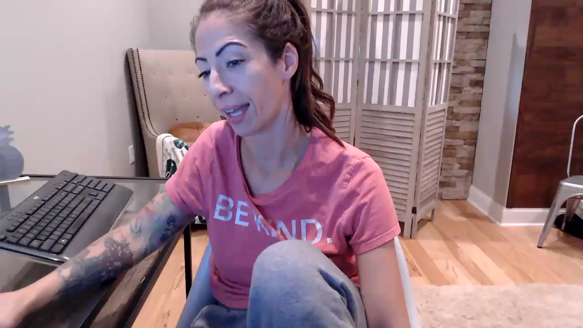 Gallery image thumbnail from AmyDay's myfreecams stream on, 09/20/2023, 18:49 image 3 of 20