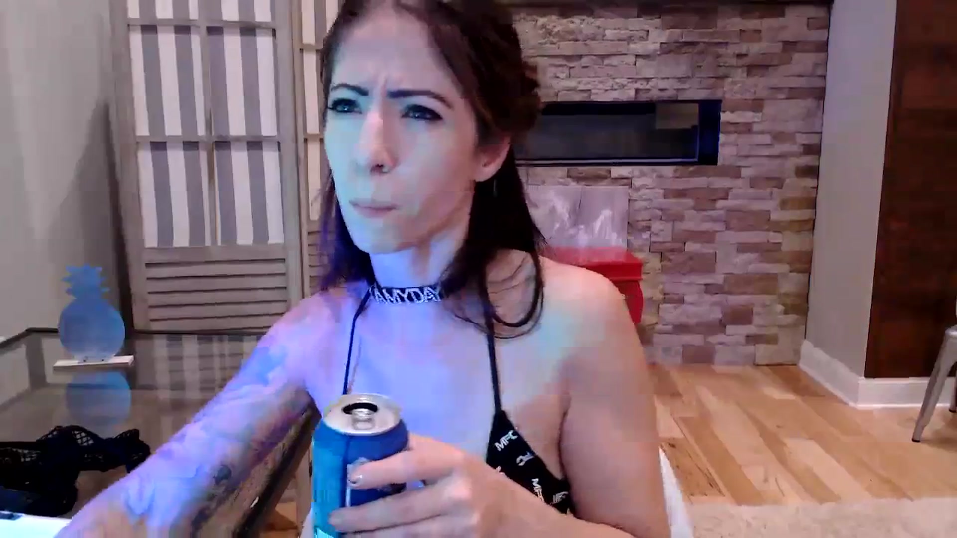 Gallery image thumbnail from AmyDay's myfreecams stream on, 09/25/2023, 04:18 image 14 of 20
