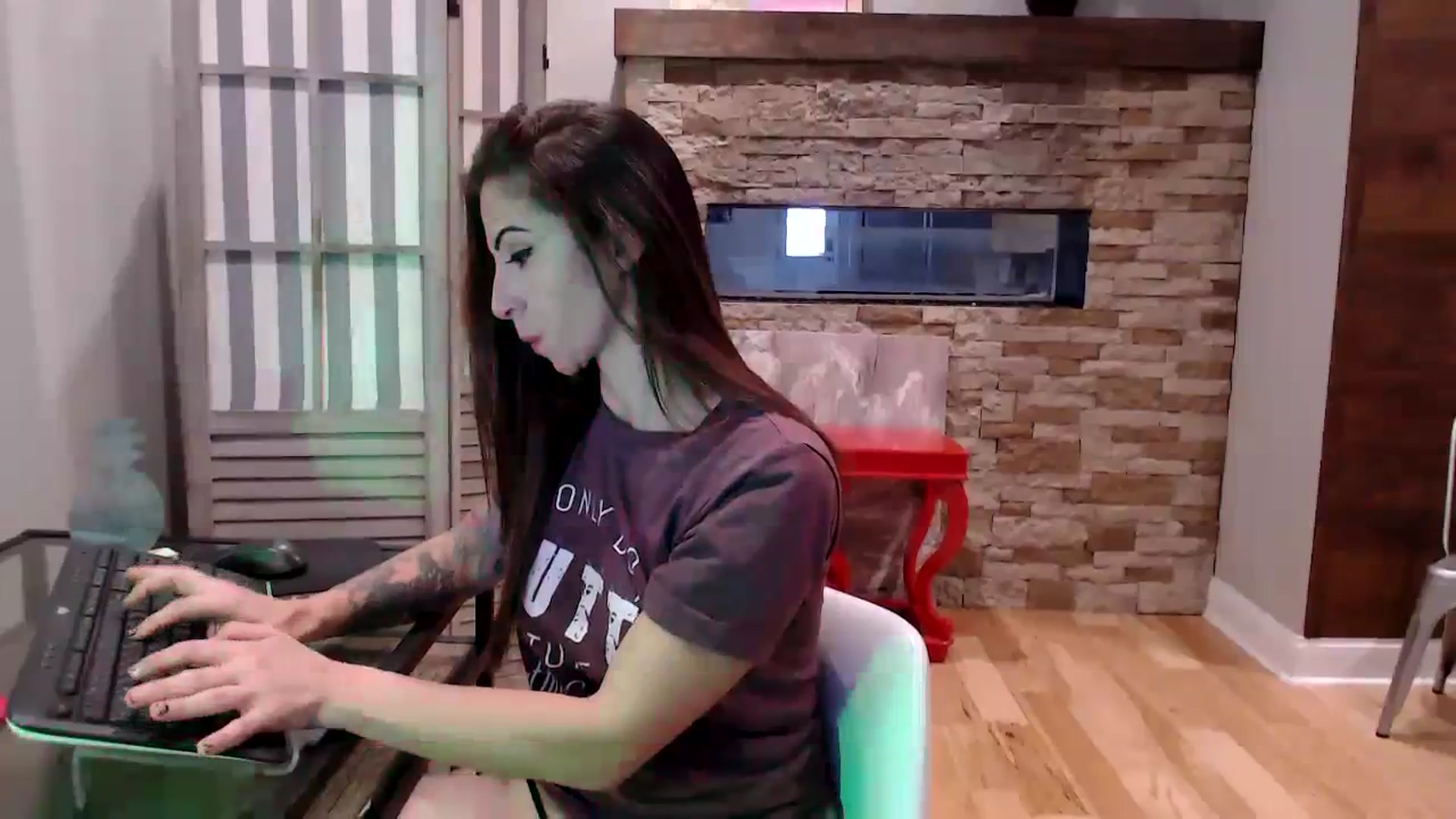 Gallery image thumbnail from AmyDay's myfreecams stream on, 09/26/2023, 16:00 image 9 of 20
