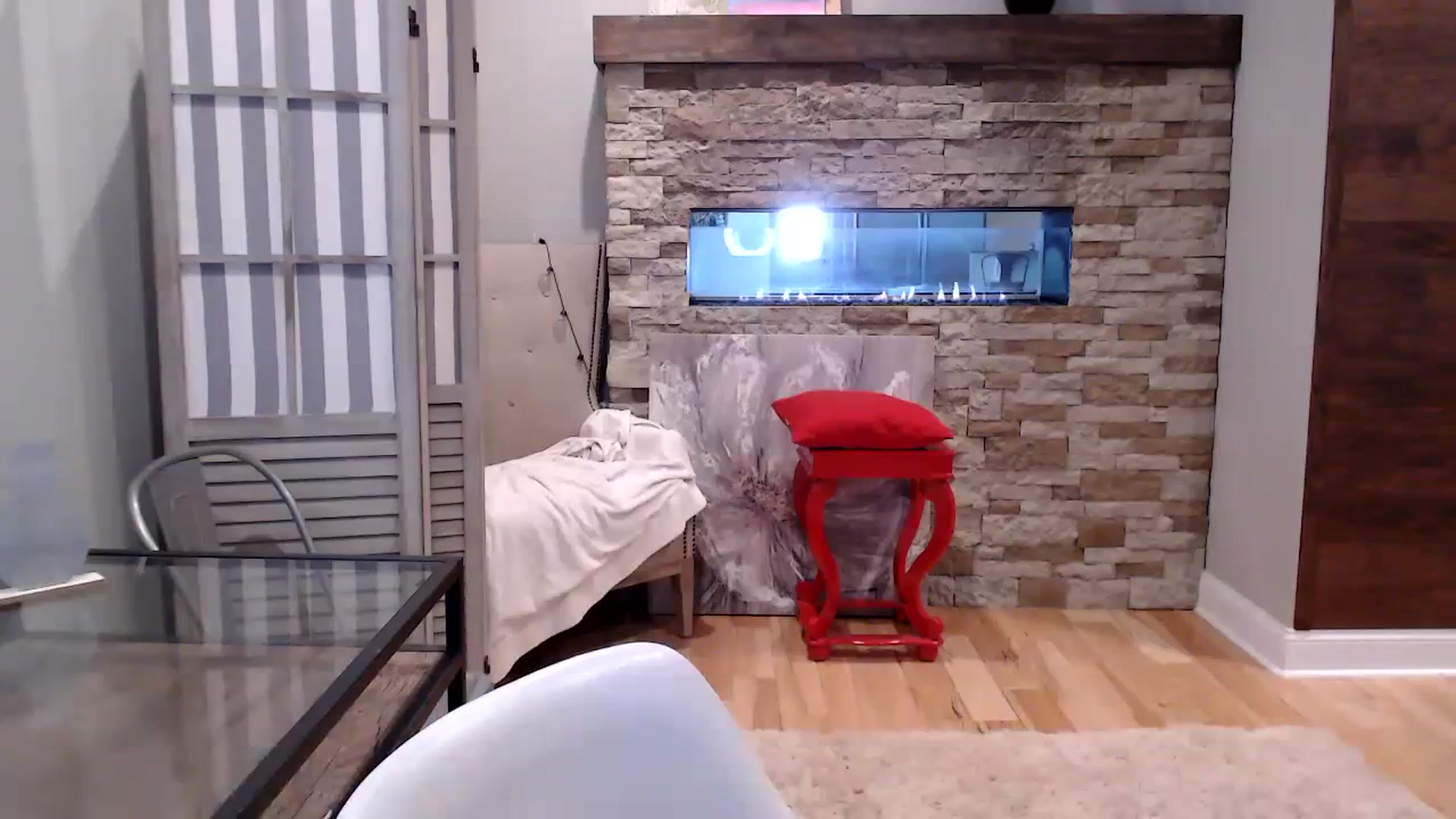 Gallery image thumbnail from AmyDay's myfreecams stream on, 10/03/2023, 15:51 image 2 of 20