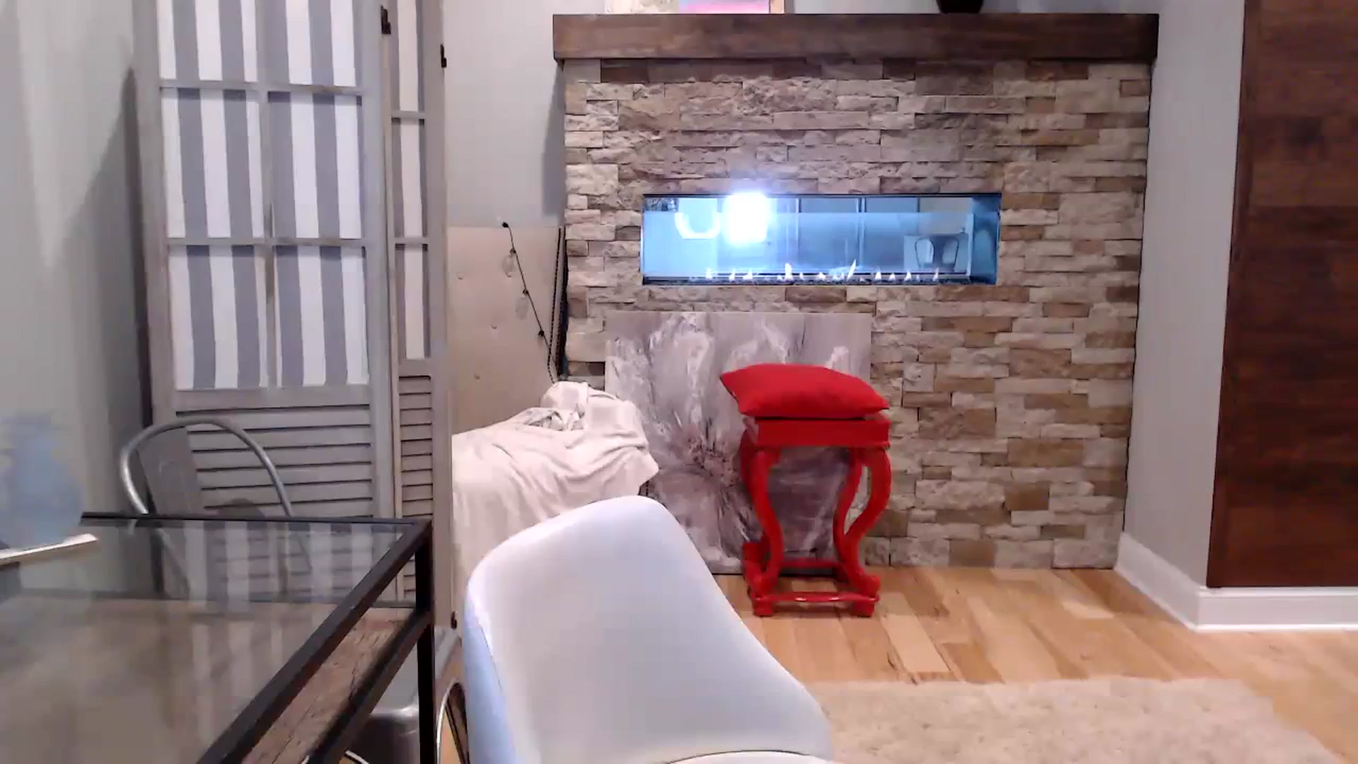 Gallery image thumbnail from AmyDay's myfreecams stream on, 10/03/2023, 15:51 image 8 of 20