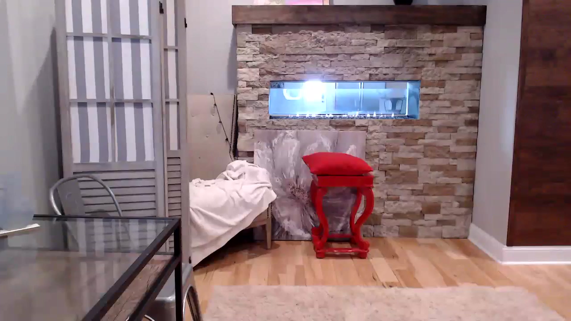 Gallery image thumbnail from AmyDay's myfreecams stream on, 10/03/2023, 17:07 image 6 of 20