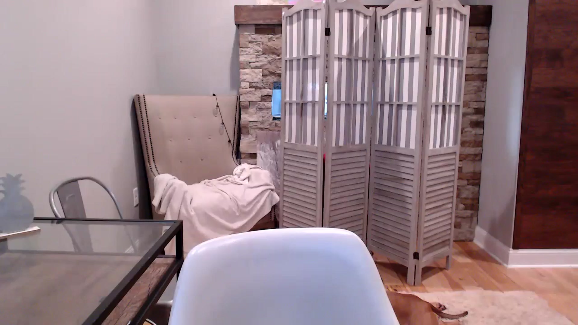 Gallery image thumbnail from AmyDay's myfreecams stream on, 10/03/2023, 17:07 image 17 of 20