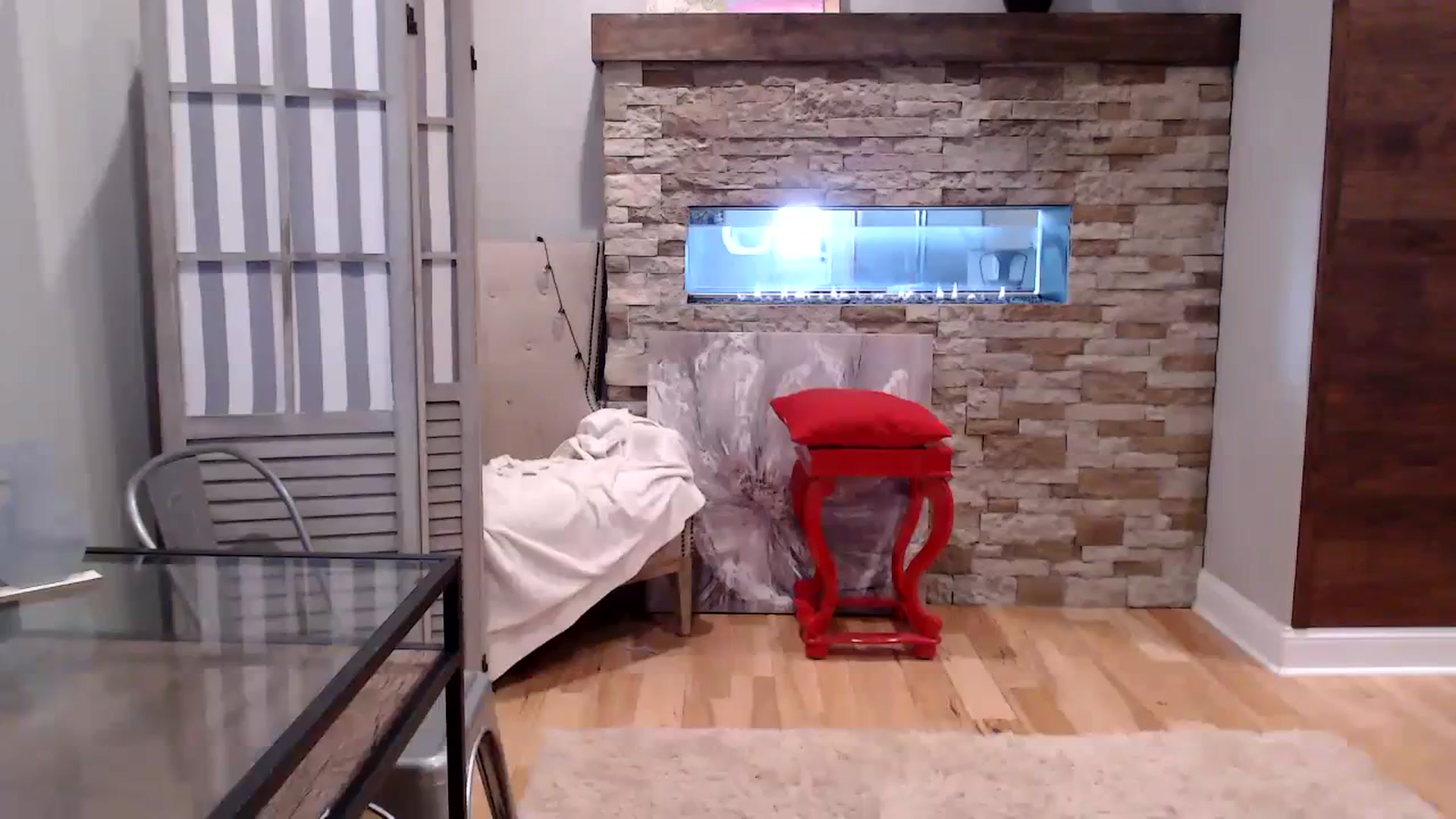 Gallery image thumbnail from AmyDay's myfreecams stream on, 10/03/2023, 17:07 image 5 of 20