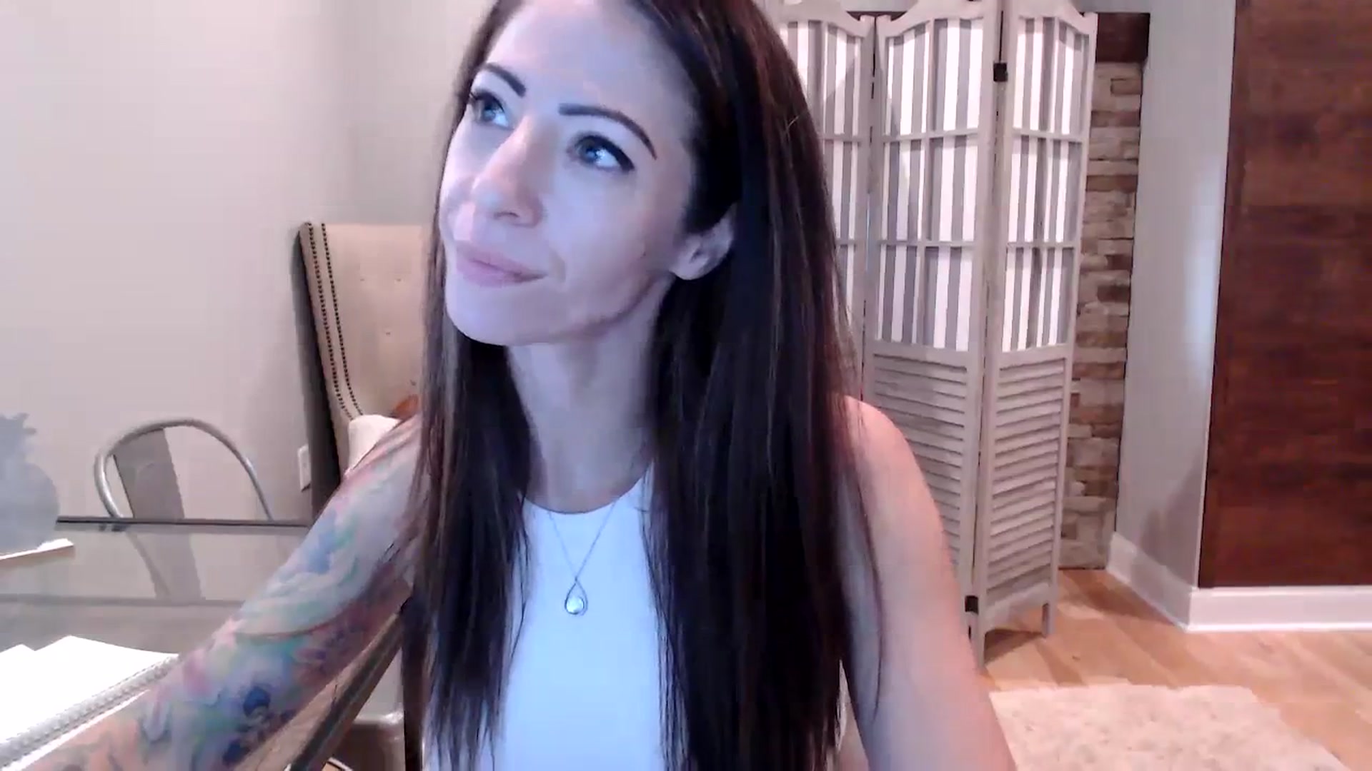 Gallery image thumbnail from AmyDay's myfreecams stream on, 10/03/2023, 17:55 image 6 of 20