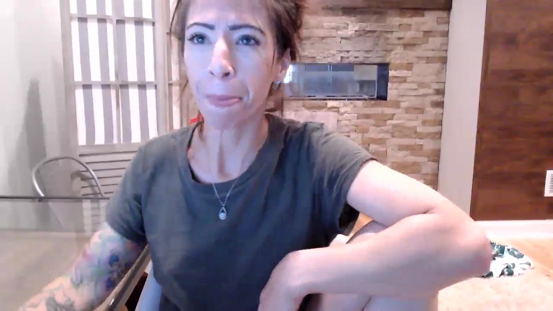 Gallery image thumbnail from AmyDay's myfreecams stream on, 10/06/2023, 17:44 image 3 of 20