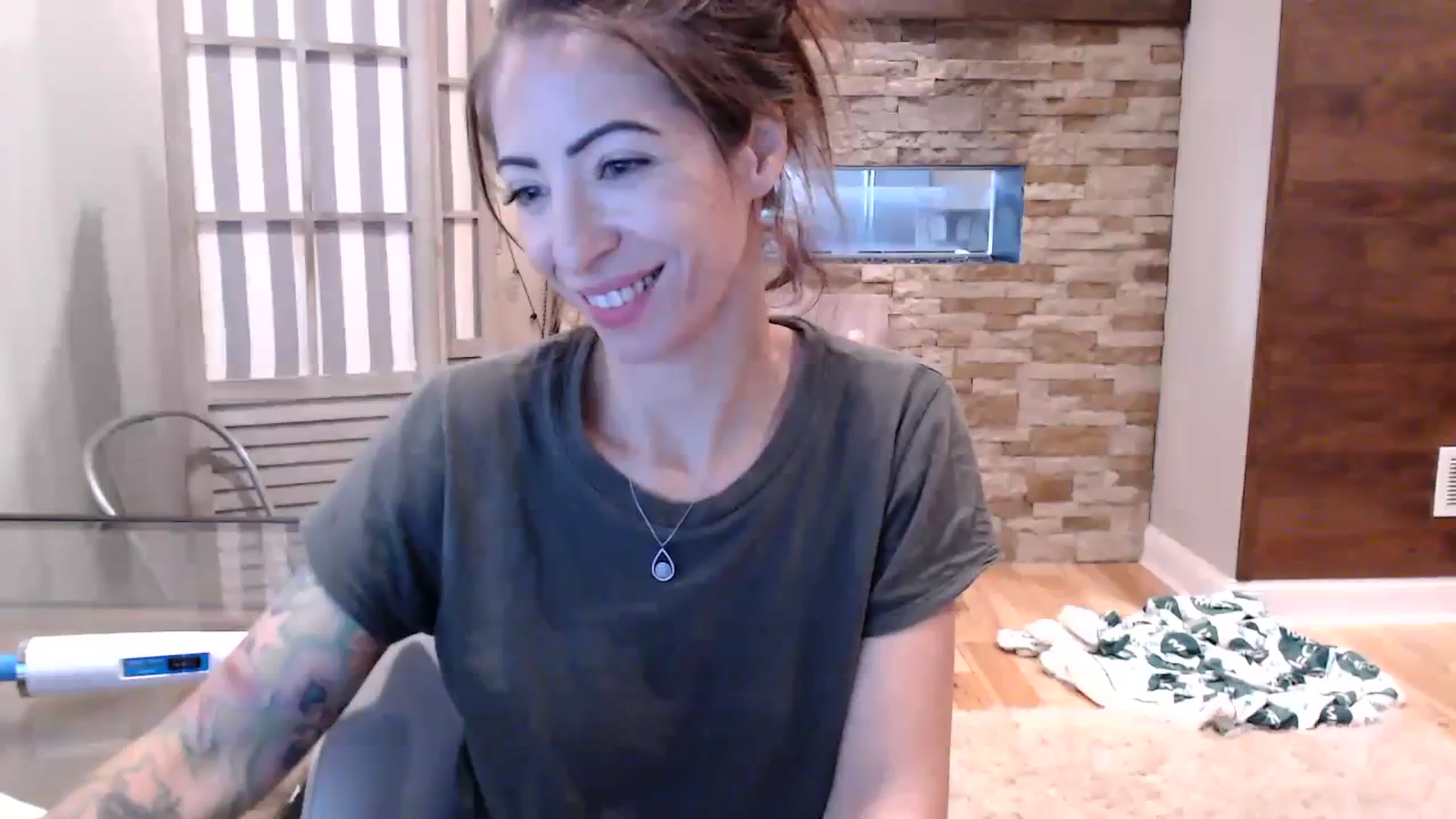 Gallery image thumbnail from AmyDay's myfreecams stream on, 10/06/2023, 17:44 image 20 of 20