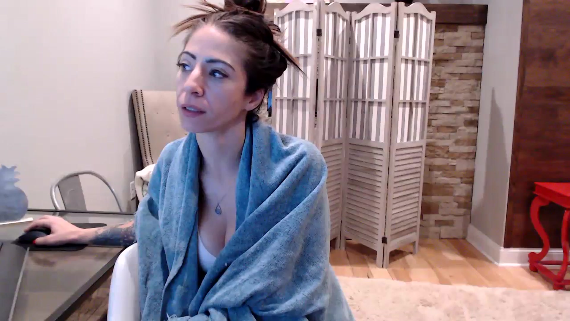 Gallery image thumbnail from AmyDay's myfreecams stream on, 10/14/2023, 07:06 image 16 of 20