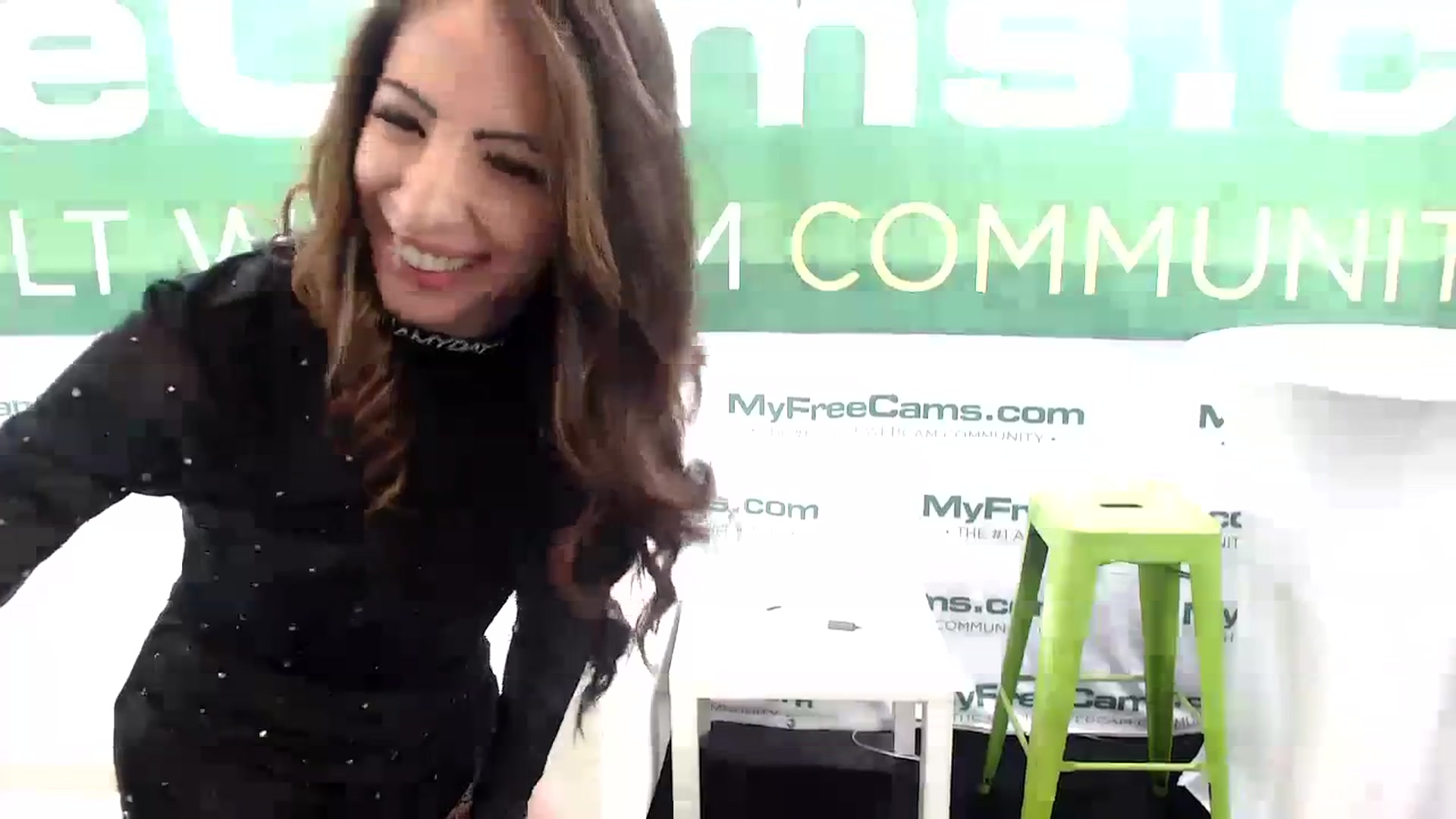 Gallery image thumbnail from AmyDay's myfreecams stream on, 11/04/2023, 20:48 image 9 of 20