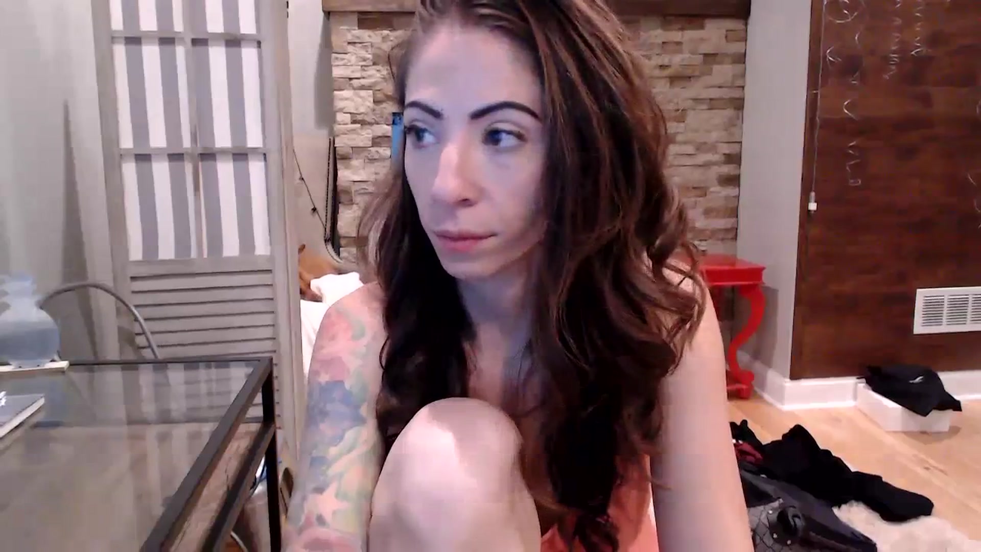 Gallery image thumbnail from AmyDay's myfreecams stream on, 11/06/2023, 17:58 image 17 of 20