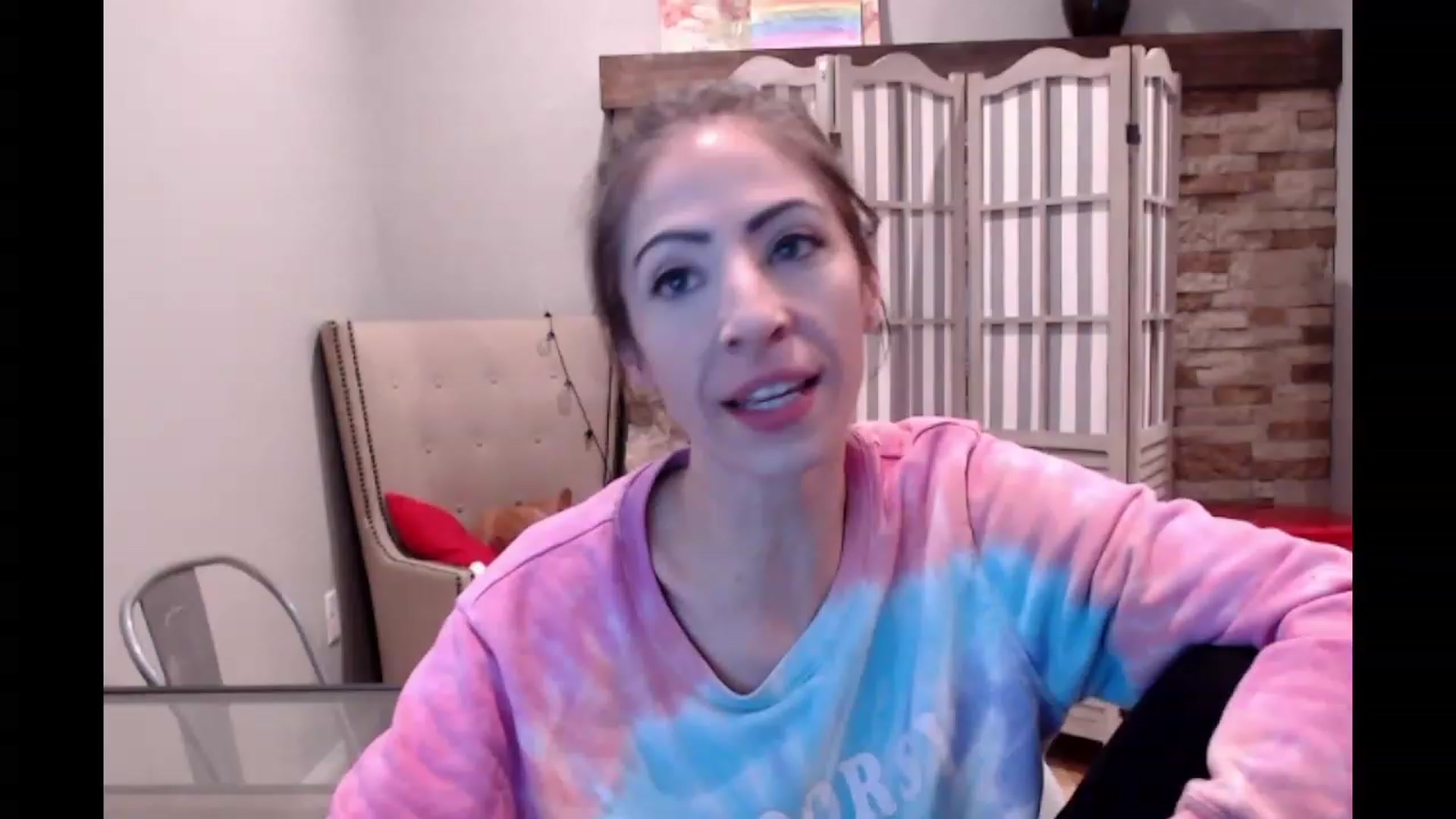 Gallery image thumbnail from AmyDay's myfreecams stream on, 11/17/2023, 18:10 image 4 of 20