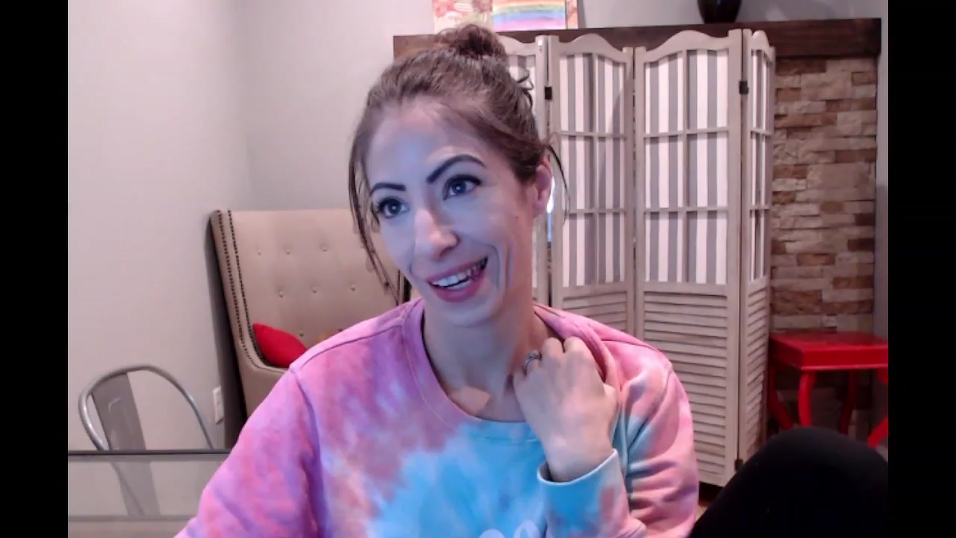 Gallery image thumbnail from AmyDay's myfreecams stream on, 11/17/2023, 18:10 image 2 of 20