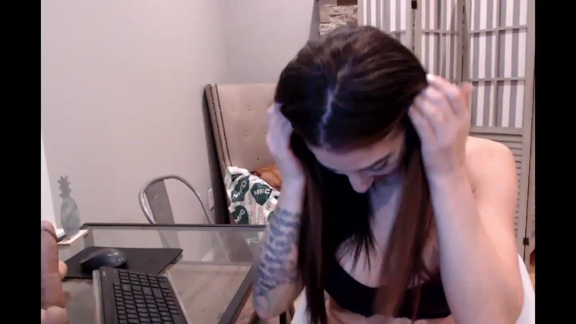 Gallery image thumbnail from AmyDay's myfreecams stream on, 11/21/2023, 07:26 image 6 of 20