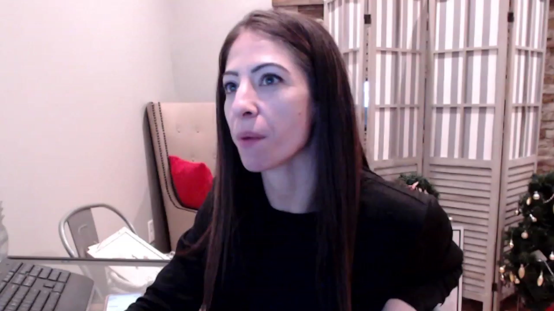 Gallery image thumbnail from AmyDay's myfreecams stream on, 12/13/2023, 19:55 image 20 of 20