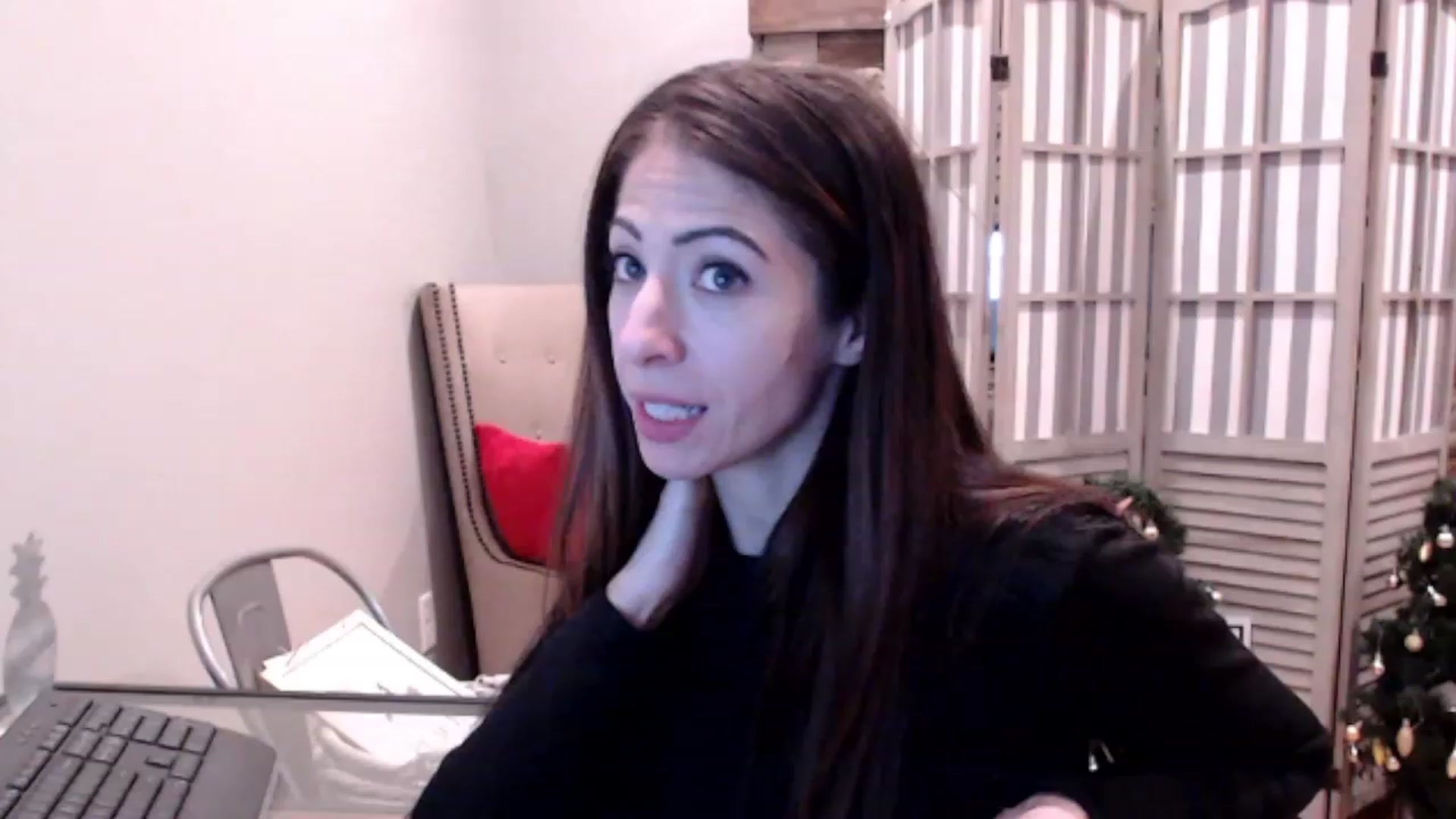 Gallery image thumbnail from AmyDay's myfreecams stream on, 12/13/2023, 19:55 image 13 of 20