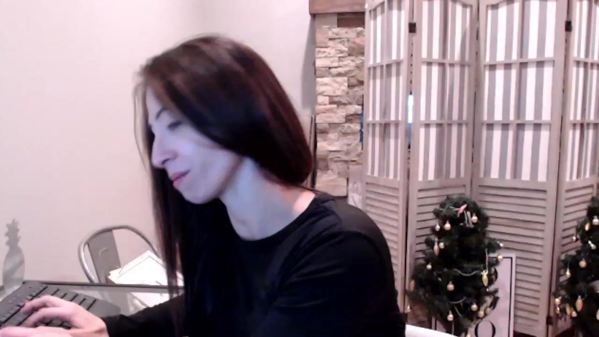 Gallery image thumbnail from AmyDay's myfreecams stream on, 12/13/2023, 19:55 image 1 of 20