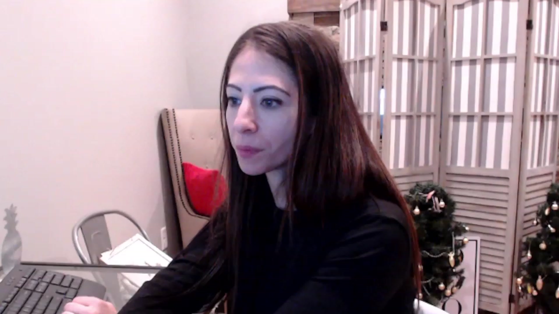 Gallery image thumbnail from AmyDay's myfreecams stream on, 12/13/2023, 19:55 image 9 of 20