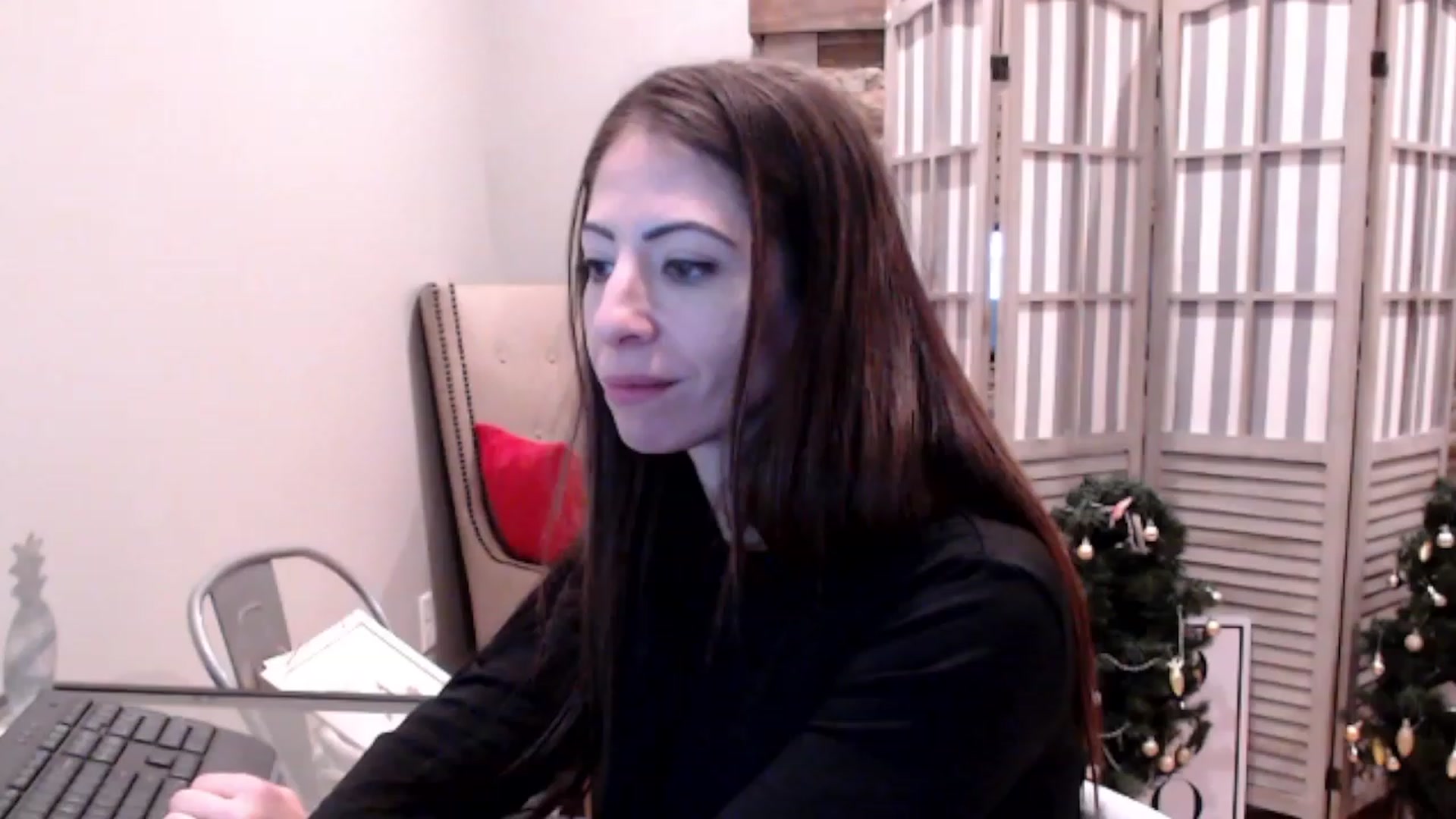 Gallery image thumbnail from AmyDay's myfreecams stream on, 12/13/2023, 19:55 image 10 of 20