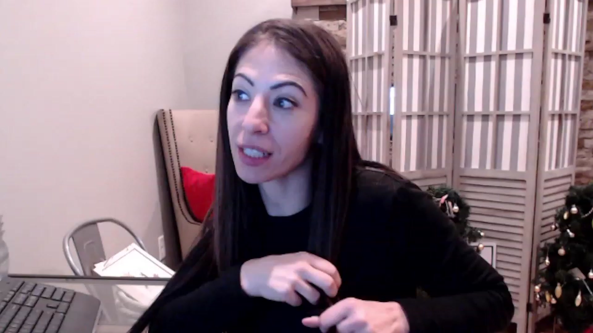 Gallery image thumbnail from AmyDay's myfreecams stream on, 12/13/2023, 19:55 image 18 of 20