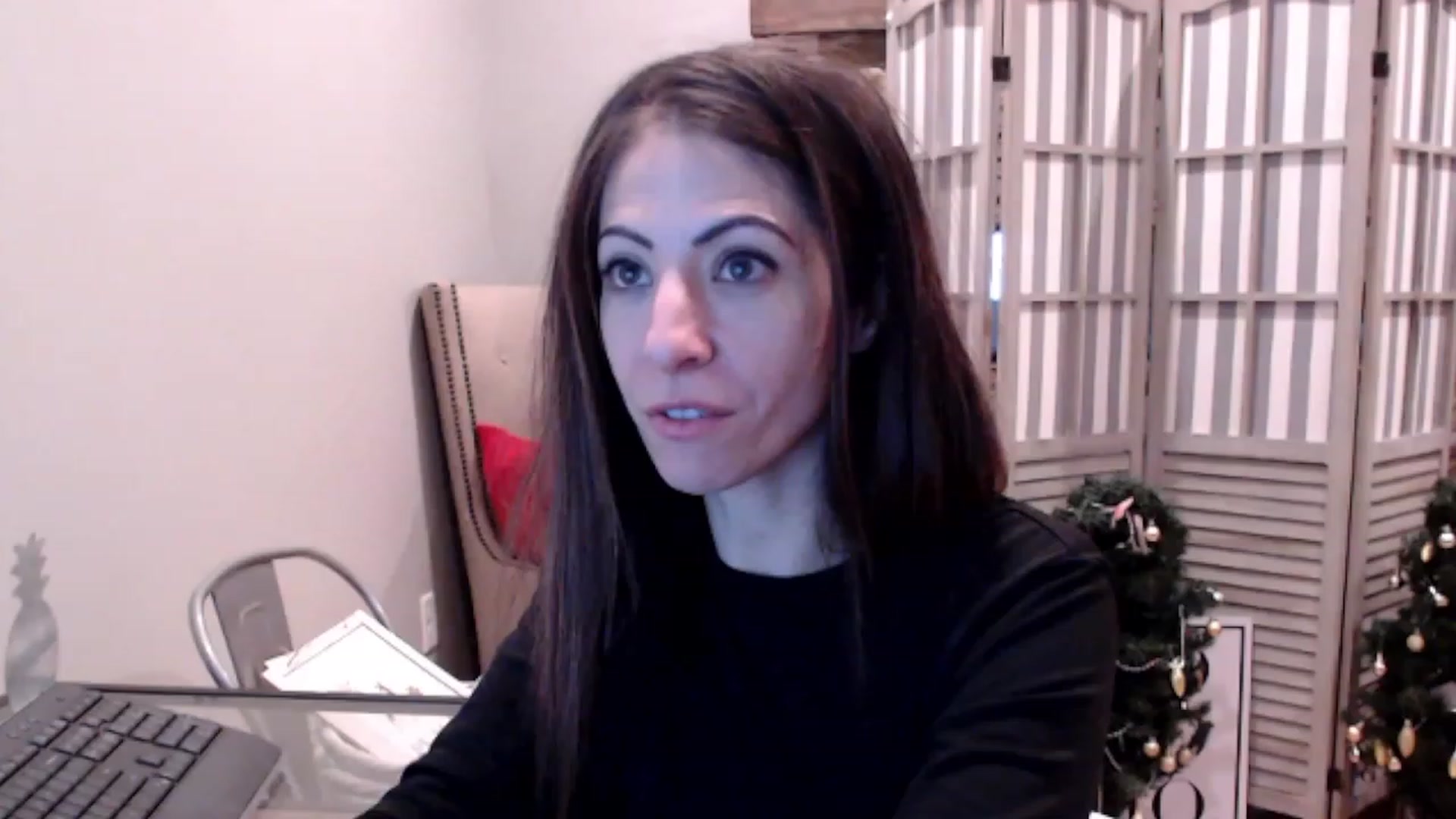 Gallery image thumbnail from AmyDay's myfreecams stream on, 12/13/2023, 19:55 image 6 of 20