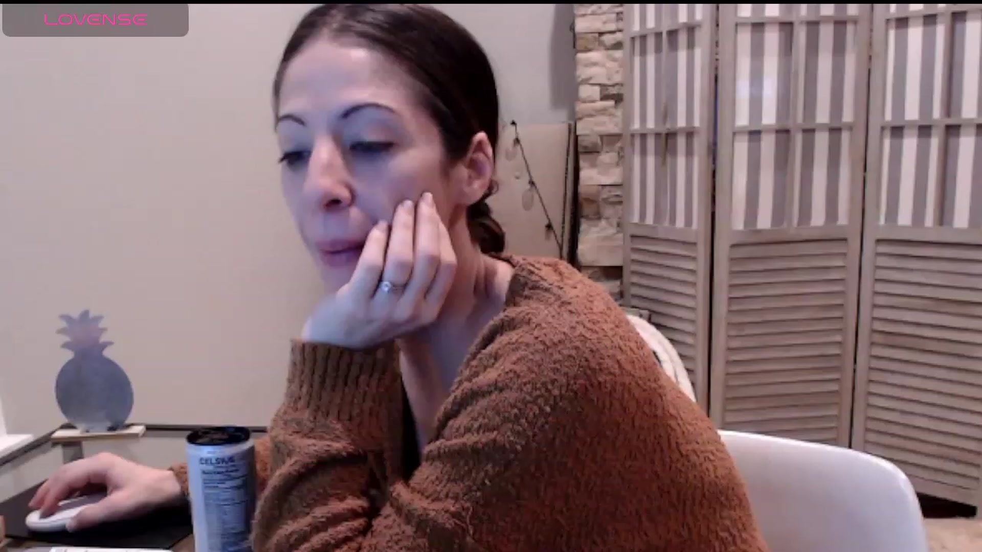 Gallery image thumbnail from AmyDay's myfreecams stream on, 01/10/2024, 18:46 image 4 of 20