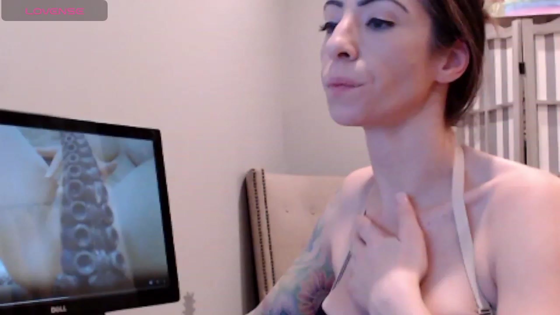 Gallery image thumbnail from AmyDay's myfreecams stream on, 01/15/2024, 06:04 image 20 of 20